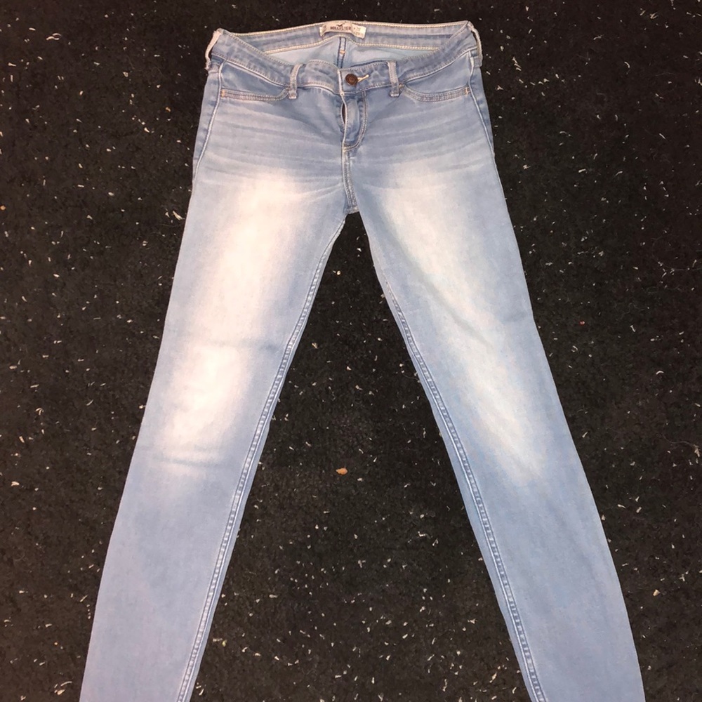 HOLLISTER soft skinny jeans